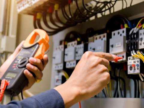 Curso de Electricista Habilitado Categoría III