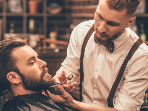 Curso de Peluquería Masculina y Barbería Profesional